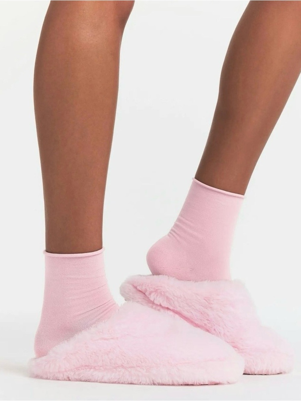 Skims Faux Fur Slippers Pink New